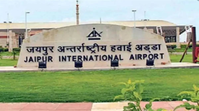 Bomb Threat News : जयपुर एयरपोर्ट को 4 दिनों के भीतर दूसरी बार मिली बम से उड़ाने की धमकी,ई-मेल के जरिए आया मैसेज,जांच में जुटी पुलिस