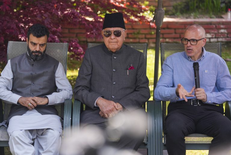 Lok Sabha Elections 2024: उमर अब्दुल्ला बारामूला सीट से लड़ेंगे चुनाव,नेशनल कॉन्फ्रेंस ने उम्मीदवारों के नाम का किया ऐलान,जानें डिटेल्स