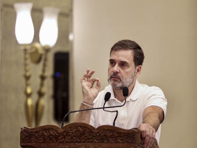Rahul Gandhi: ‘जम्मू-कश्मीर का पूर्ण राज्य का दर्जा बहाल करना प्राथमिकता’, श्रीनगर में बोले राहुल गांधी, कहा-”ऐसा पहली बार हुआ जब…”
