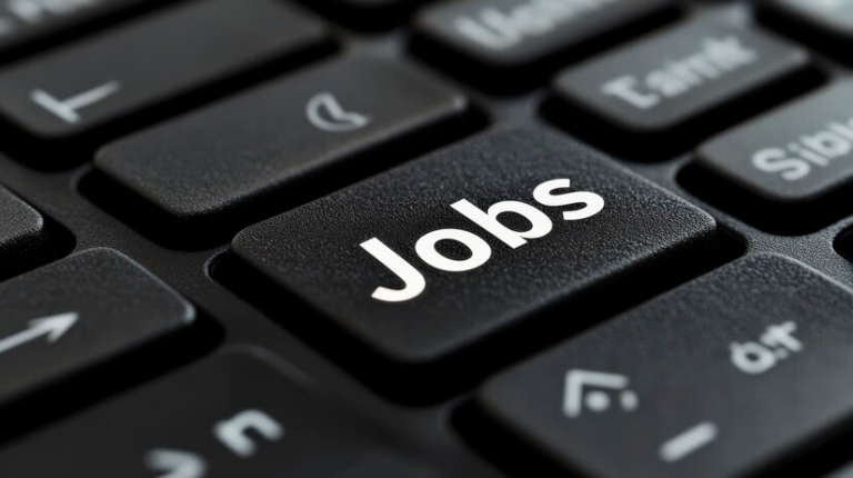 NABARD Office Attendant Recruitment : नाबार्ड में 10वीं पास के लिए निकली नौकरी, 35 हजार तक मिलेगी सैलरी, जानें डिटेल्स