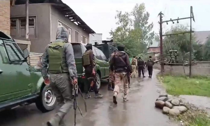 Kulgam encounter jaamu kashmir