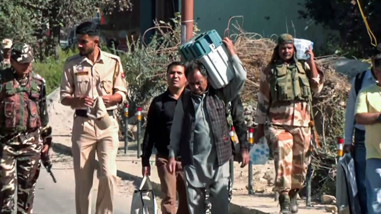 Jammu and Kashmir Elections 2024: जम्मू कश्मीर में मतगणना को लेकर सुरक्षा के पुख्ता बंदोबस्त, किए गए ये विशेष इंतजाम
