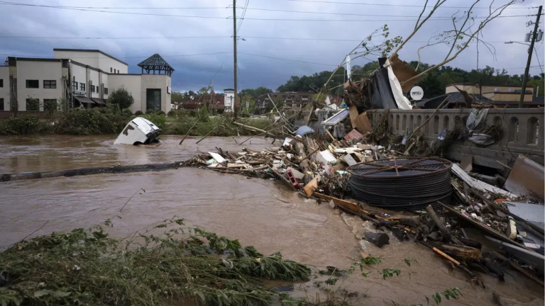 Hurricane Helene: अमेरिका में ‘हेलेन’ तूफान से भारी तबाही, मरने वालों की संख्या बढ़कर 227 हुई