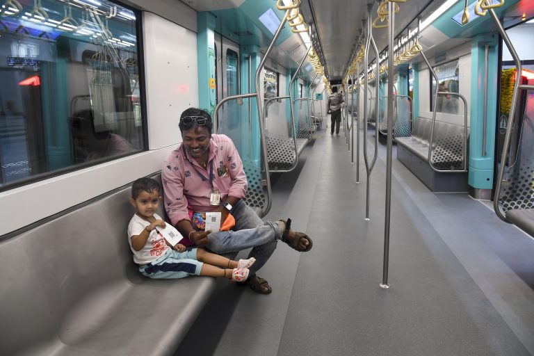 Mumbai Metro Line 3: मुंबई का पहला अंडरग्राउंड मेट्रो मार्ग BKC से आरे तक आम जनता के लिए खोला गया, जानें कितना लगेगा किराया ?