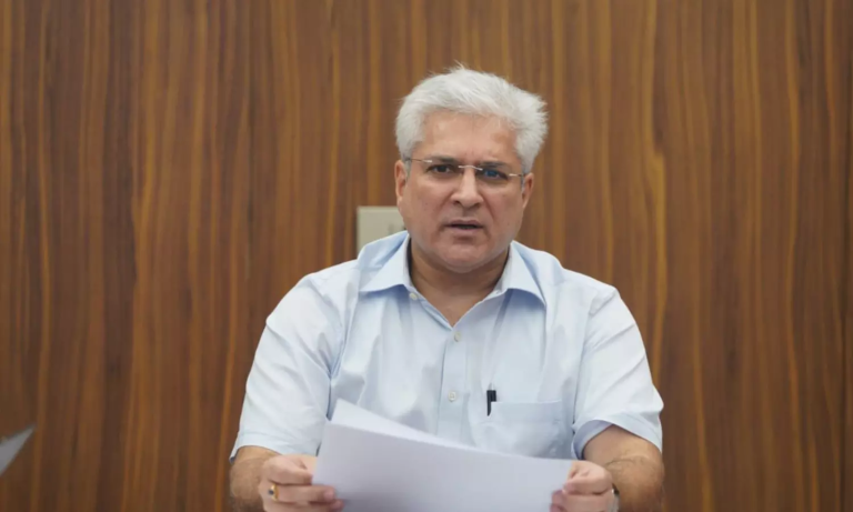 Kailash Gahlot ने छोड़ा आम आदमी पार्टी का साथ, अरविंद केजरीवाल को पत्र लिखकर बताई इस्तीफे की वजह