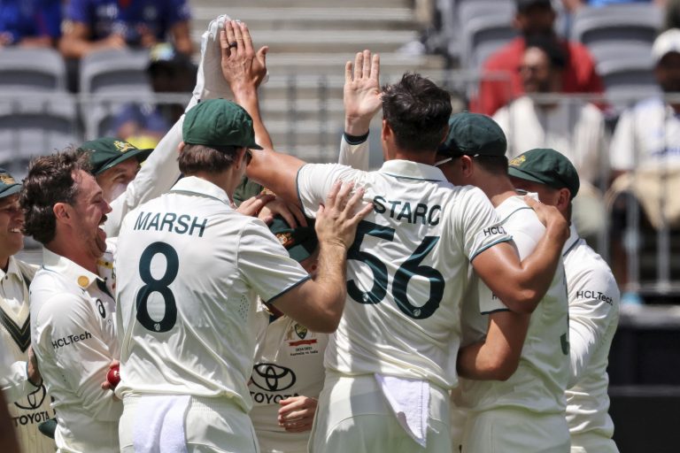 IND Vs AUS 2nd Test: एडिलेड टेस्ट से पहले ऑस्ट्रेलिया की टीम में बड़ा बदलाव, इस दिग्गज ऑलराउंडर को किया शामिल