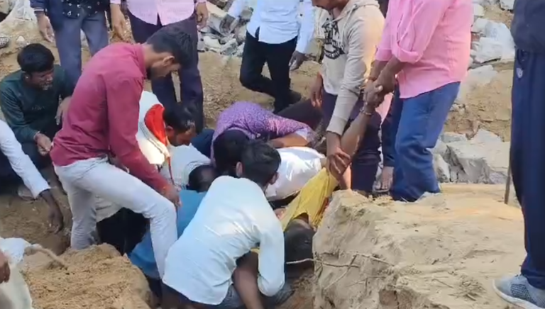 Jalore News: सरकारी स्कूल की निर्माणाधीन दीवार भरभराकर गिरी, हादसे में 3 मजदूरों की मौत, एक घायल