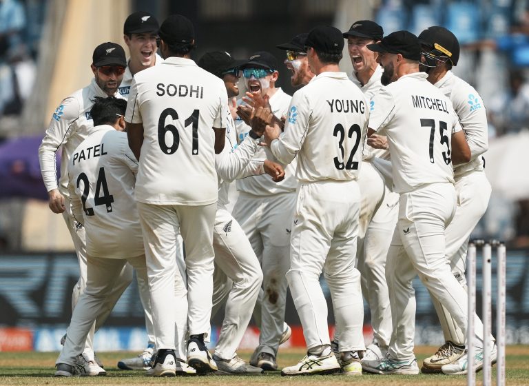 IND VS NZ 3rd Test: न्यूजीलैंड ने भारत को हरा रचा इतिहास, 25 रन से जीता मुंबई टेस्ट, सीरीज में 3-0 से किया क्लीन स्वीप