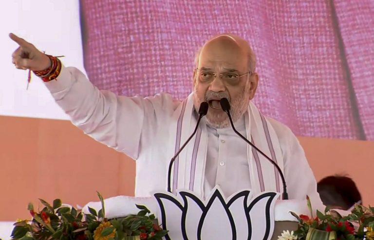 Jharkhand Election: झरिया में गरजे अमित शाह बोले- ‘भ्रष्ट नेताओं को उल्टा लटका देंगे’, मुस्लिम आरक्षण को लेकर कही ये बड़ी बात