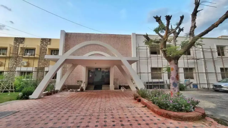 Ajmer News: राजस्थान सरकार ने बदला 45 साल पुराने होटल का नाम, अब खादिम नहीं, कहलाएगा अजयमेरू