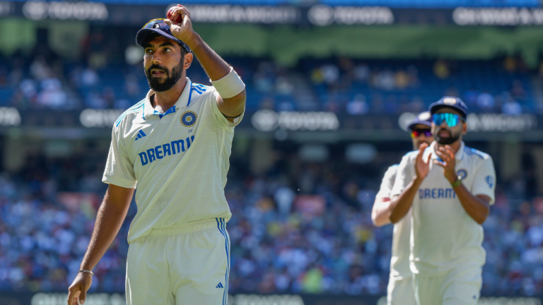 Jasprit Bumrah: बॉर्डर गावस्कर ट्रॉफी में शानदार गेंदबाजी का बुमराह को मिला इनाम, पैट कमिंस और डेन पैटरसन को पछाड़कर जीता ये खिताब