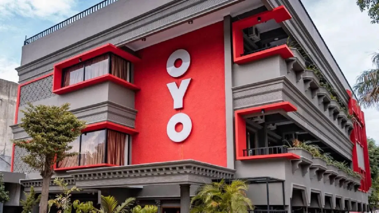 OYO होटल्स में अविवाहित कपल की एंट्री बैन, कंपनी ने नियमों में किया बदलाव, इस शहर में लागू हुए नए नियम