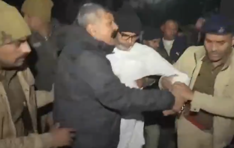 Prashant Kishor Arrest : प्रशांत किशोर को पटना में किया गिरफ्तार, BPSC स्टूडेंट के समर्थन में कर रहे थे आमरण अनशन