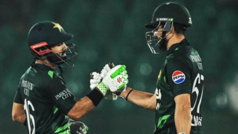 PAK Vs SA: पाकिस्तान ने दक्षिण अफ्रीका को हराकर रचा इतिहास, त्रिकोणीय श्रृंखला के फाइनल में बनाई जगह, सलमान और रिजवान ने जड़े शतक