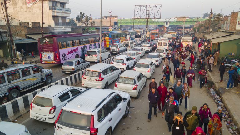 Mahakumbh 2025: महाकुंभ में माघी पूर्णिमा स्नान के लिए प्रशासन ने लागू की विशेष ट्रैफिक व्यवस्था, मेला क्षेत्र नो व्हीकल जोन घोषित, संगमनगरी जाने से पहले जरूर जान लें