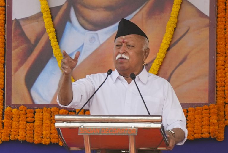 Mohan Bhagwat Bengal Visit:  RSS प्रमुख मोहन भागवत ने बताया हिंदू समाज को क्यों एकजुट करना चाहता है संघ, एक लाइन में दिया जवाब