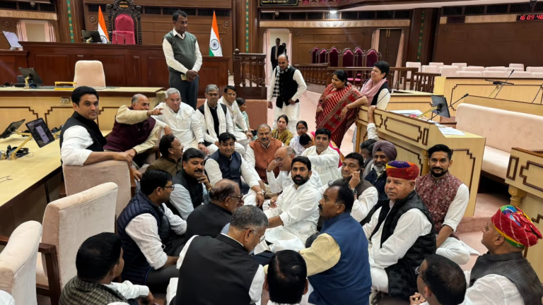 Rajasthan News: विधानसभा में हंगामे पर स्पीकर का एक्शन, गोविंद डोटासरा समेत कांग्रेस के 6 विधायक बजट सत्र से निलंबित