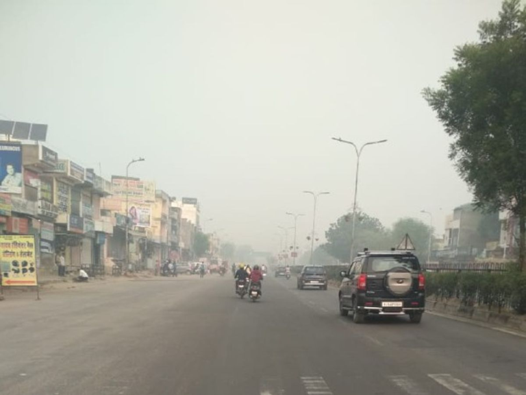 Rajasthan Weather Update: प्रदेश में उत्तरी हवाओं ने बढ़ाई सर्दी, कई जिलों में तापमान में गिरावट दर्ज, पढ़ें मौसम का ताजा अपडेट