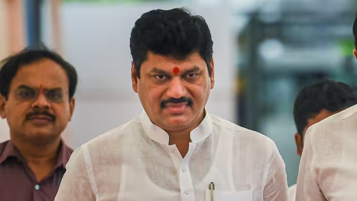 Dhananjay Munde Resign