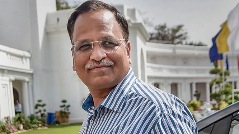 Delhi: सत्येंद्र जैन की बढ़ी मुश्किलें, दिल्ली ACB ने CCTV प्रोजेक्ट में भ्रष्टाचार मामले में दर्ज किया केस