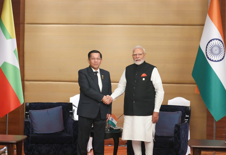 Bimstec Summit 2025: PM मोदी ने म्यांमार के जनरल मिन आंग ह्लाइंग से की मुलाकात, कहा- ‘मुश्किल वक्त में भारत खड़ा है साथ’