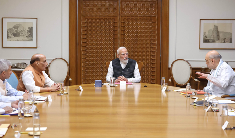 Pahalgam Attack: पीएम मोदी की अध्यक्षता में बड़ी बैठक खत्म, मीटिंग में जम्मू-कश्मीर की सुरक्षा स्थिति की समीक्षा