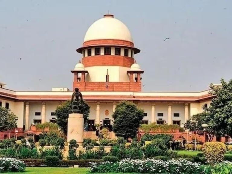 Waqf Bill News: वक्फ कानून के खिलाफ दायर याचिकाओं पर जल्द सुनवाई की मांग, चीफ जस्टिस ने दिया ये जवाब