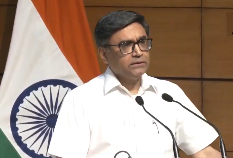 विदेश सचिव विक्रम मिसरी की बेटी को किया ट्रोल, महिला आयोग ने की कड़ी निंदा, बताया गैर-जिम्मेदाराना कृत्य और सुरक्षा को खतरे में डालने वाला