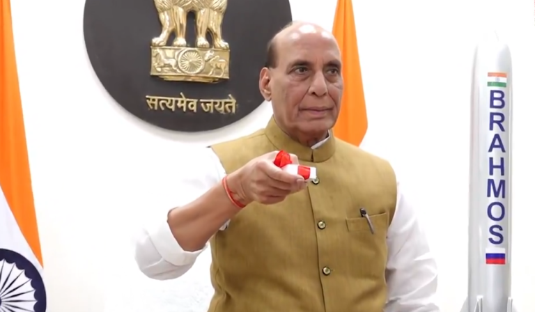 Operation Sindoor: ‘भारत की सेनाओं की धमक रावलपिंडी तक सुनी गई’, ऑपरेशन सिंदूर पर बोले राजनाथ सिंह, ‘ये नया भारत है सरहद के पार भी करता है बड़ी कार्रवाई’