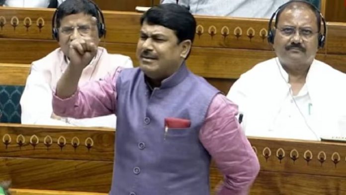 SP MP Anand Bhadauria