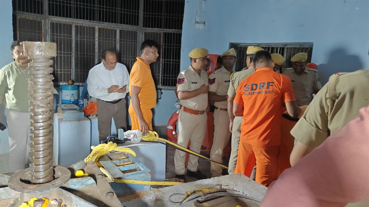 सीएम भजनलाल के प्रयास लाए रंग, 20 साल बाद पांचना बांध से बहने लगा पानी, पूरी रात तकनीकी गड़बड़ी ठीक करने में जुटी रही टीम