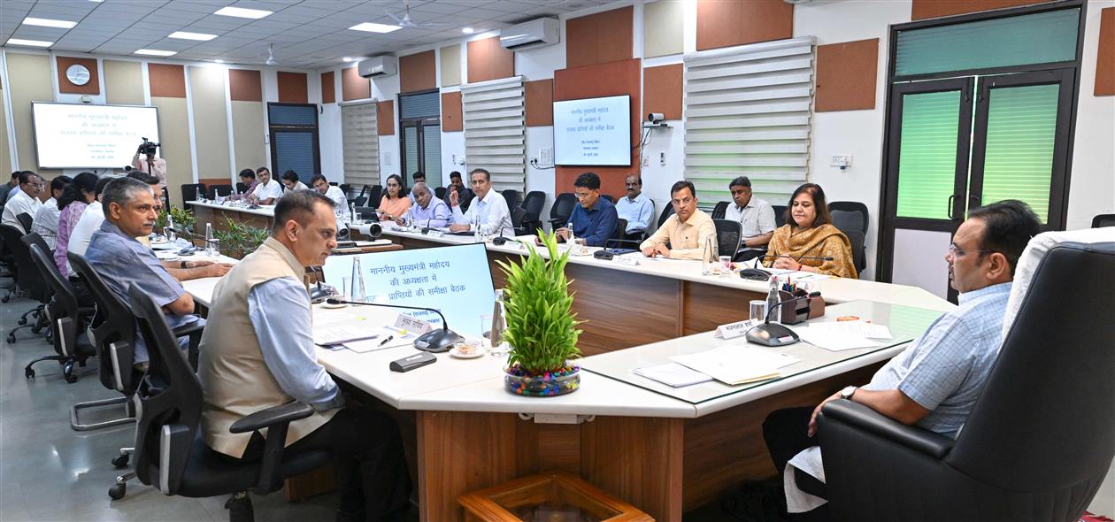 राजस्व चोरी, अवैध वाहनों के खिलाफ लें सख्त एक्शन: सीएम भजनलाल शर्मा