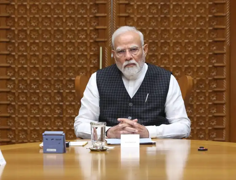 PM Modi: पाकिस्तान से तनाव के बीच पीएम मोदी का बड़ा फैसला, रूस दौरा किया रद्द, 9 मई को विक्ट्री डे परेड में होना था शामिल